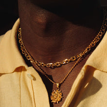 Laden Sie das Bild in den Galerie-Viewer, Rose Necklace | Akoyama