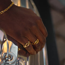 Laden Sie das Bild in den Galerie-Viewer, Flame Ring | Akoyama