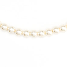Laden Sie das Bild in den Galerie-Viewer, Pearl Necklace Classic | Akoyama