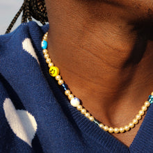 Laden Sie das Bild in den Galerie-Viewer, Daisy Blue Necklace | Akoyama