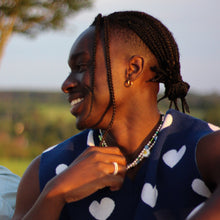 Laden Sie das Bild in den Galerie-Viewer, Daisy Blue Necklace | Akoyama