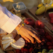 Laden Sie das Bild in den Galerie-Viewer, Emoji Bracelet | Akoyama